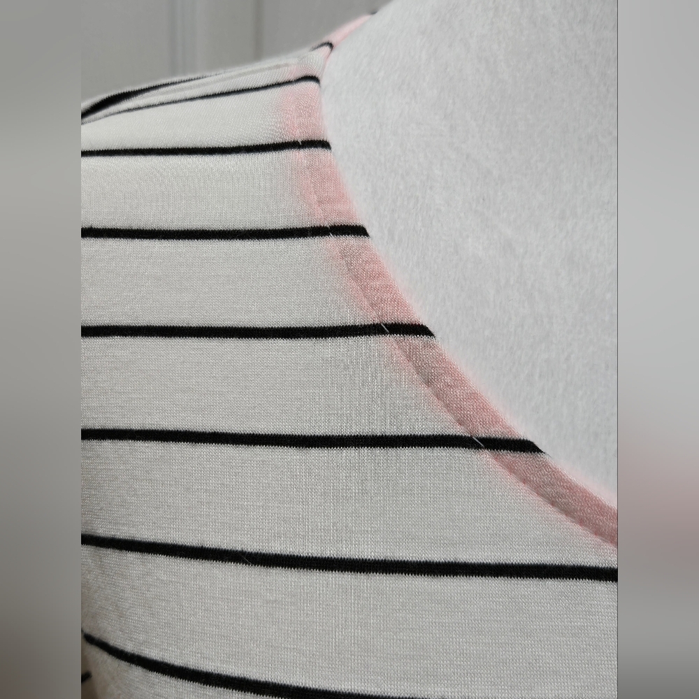 Striped White and Black Top with Neon Orange Accents Size L Papermoon - Picture 12 of 13